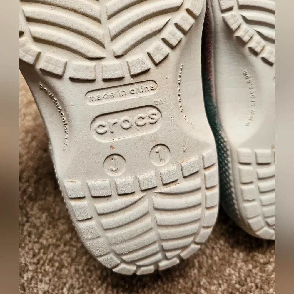Crocs Kids Glitter Clogs - Silver J-1